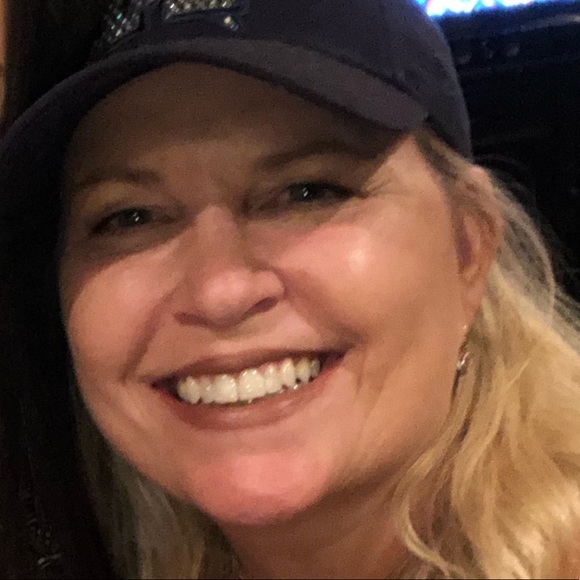 Meet your Posher, Rosemary - Picture 1 of 1